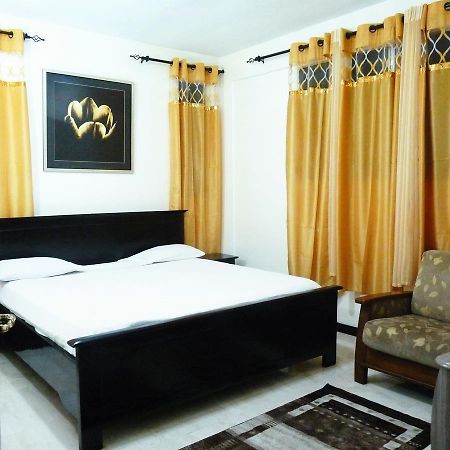 Maryland Guesthouse Monrovia Eksteriør billede