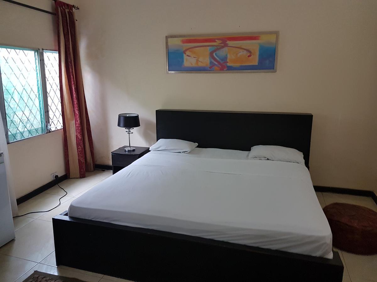 Maryland Guesthouse Monrovia Eksteriør billede