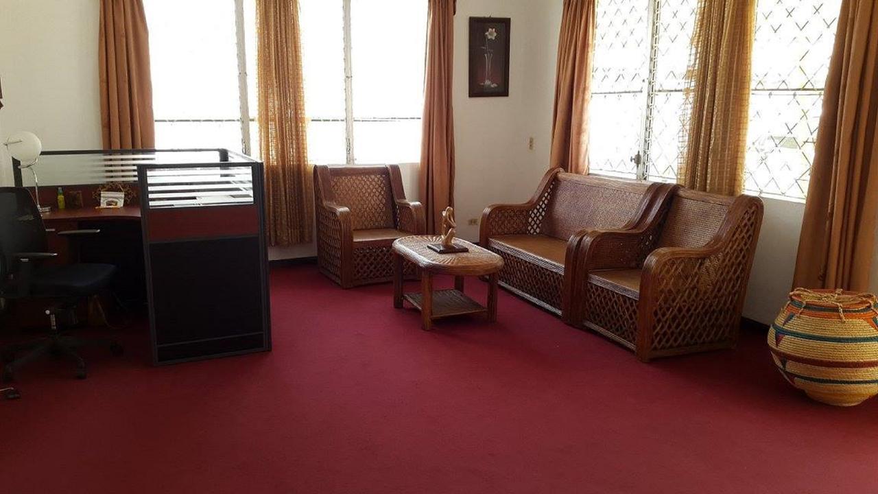 Maryland Guesthouse Monrovia Eksteriør billede