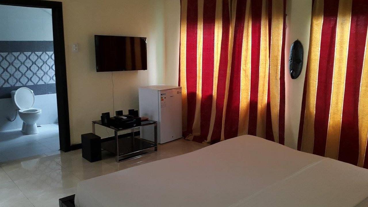 Maryland Guesthouse Monrovia Eksteriør billede